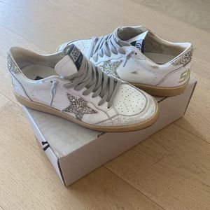 Golden Goose Ballstar white with silver star